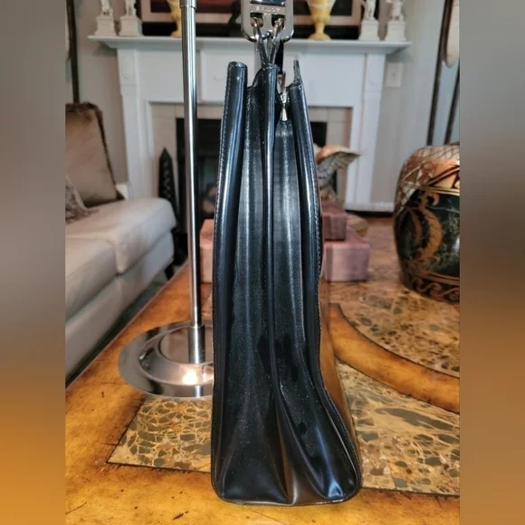 Bally large laptop tablet bag. - Picture 8 of 14